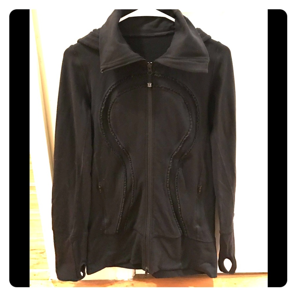 Lululemon Fitted Black Stride Jacket w Hood Size 6